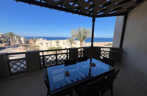 Sahl Hasheeh Apartment | Seaview Apartment in Azzurra Sahl Hasheesh 2 bedrooms