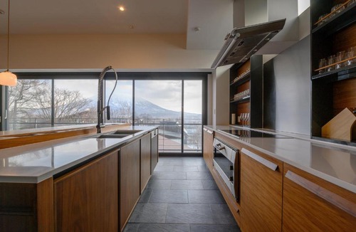 Hirafu Ski Chalet | Sekka Sekka