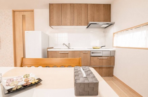 Konohana Apartment | SERENE | Nishikujo, 5th Floor | 100 ㎡, Sleeps 10 | Direct Access to USJ and Osaka Station
