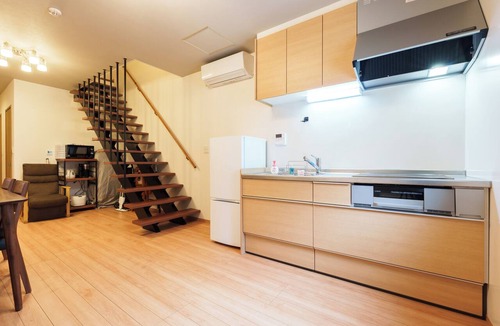 Kita Bed & Breakfast | SERENE | Tenjinbashi · Entire House | 120 ㎡ · 3BR | Family Home | 1 Stop to Umeda