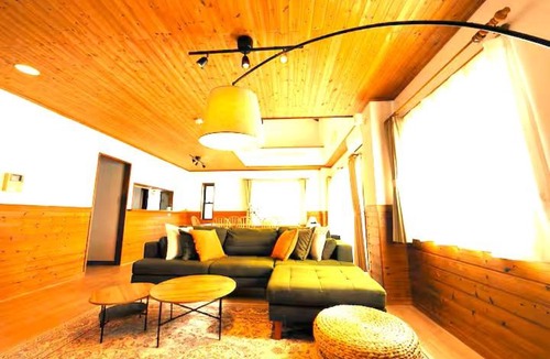 Togo-cho Apartment | Seto Mori Lodge 家族旅行に最適 最大12名 駐車場3台 ジブリパーク15分 ナゴヤドーム トヨタ博物館 土岐アウトレット