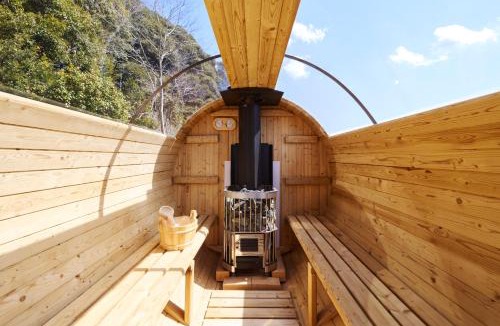 Kimitsu House | SHELTER君津 星が降りそそぐ千葉県Villa 星空サウナ 最大8名 都心から70分 雨でもBBQ 天体観測