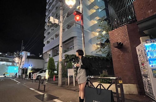 Dogenzaka Apartment | Shibuya station 5min. QCQC studio-Grey