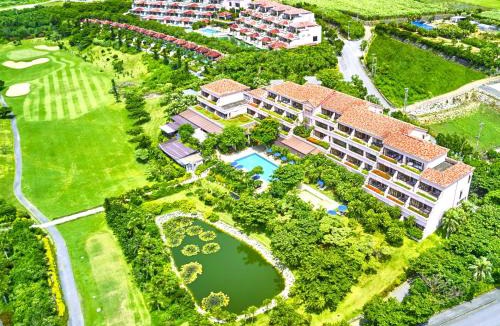 Ueno Resort | Shigira Bayside Suite Allamanda