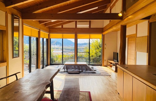 Ashizuri Onsen Cabin | Shimantogawa no yado yuubetei