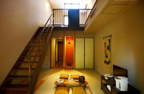 Hata-gun Hotel | Shimantonoyado