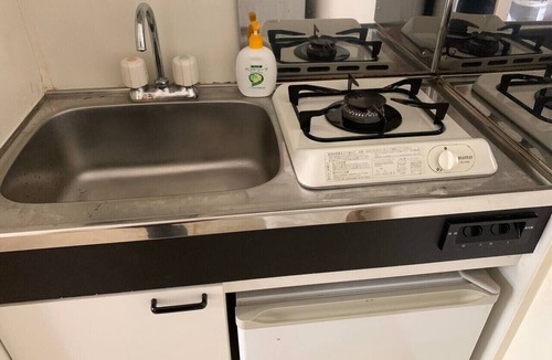 Nishi-Shinjuku Apartment | Shinjuku 102 for 2 peoples, private toilet + small kitchen