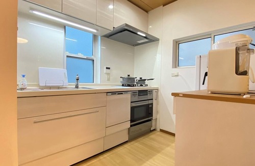 Shinjuku Villa | Shinjuku house for rent丨Comfortable guest room丨Transportation is convenient丨Okubo station on JR line 8 min.
