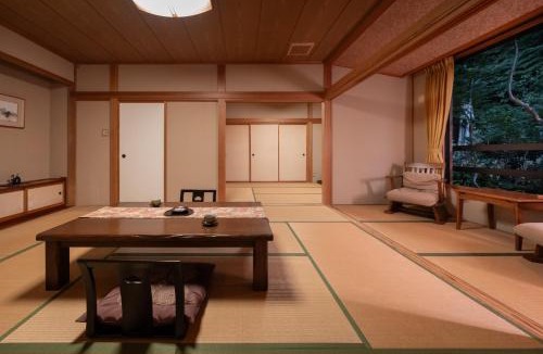 Shirabu Onsen Hotel | ShirabuOnsen Higashiya