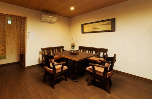 Shinsekai Villa | Shirakabanoyado-MAMEMACHIIE, 白樺の宿-豆町家, 2min to Station and Tsutenkaku