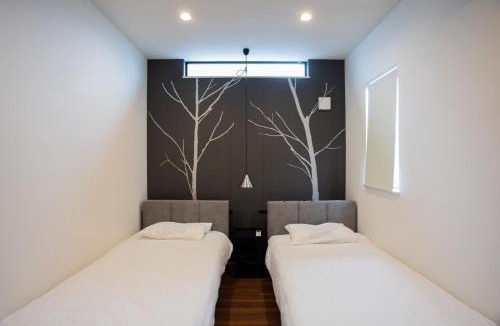 Hakodate Villa | Shiro