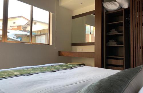 Nozawaonsen Hotel | Shiro Nozawa