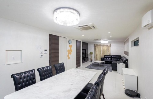 Nishi Apartment | Sky Villa Kujo