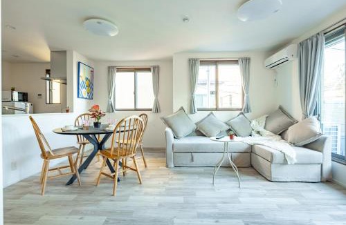 Sumida Villa | Skytree House Oshiage New 3-story Villa, 2 Showers, 2 Toilets, 4 Rooms, 3 min walk to Oshiage Station
