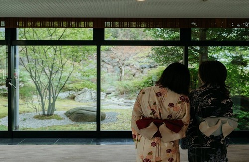 Akahodani Onsen Hotel | Smoking 2 meals included JapaneseWestern style room with private sauna/Kaga Ishikawa