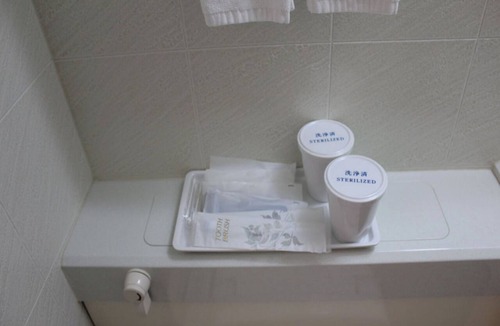 Miyakojima Hotel | Smoking Double Room For 2 people | Breakfast /Miyakojima City Okinawa