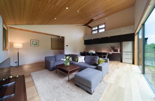 Hokujo Ski Chalet | Solar Chalets by HHG
