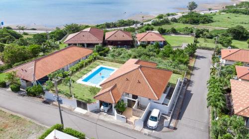 Nagura Apartment | Sommelier Villa ISHIGAKI - 大型プライベートプール完備のプライベート空間 BBQ可