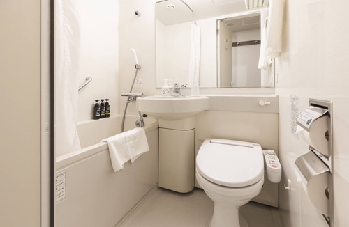 Minato Hotel | Sotetsu Fresa Inn Shimbashi Hibiyaguchi