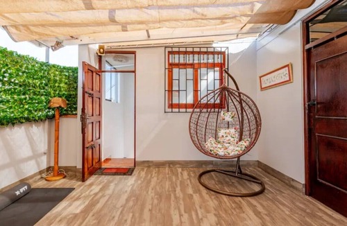 San Miguel House | Spacious 5BR for Groups. Rooftop Terrace. Near Malecón & Airport