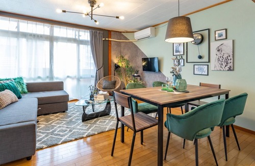 Naha City Centre Apartment | Spacious living room whole room rentedF1/Naha Okinawa