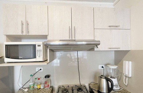Tejada Alta Apartment | Spacious private room with private bathroom and TV