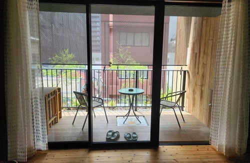 Namba Apartment | Spacious & Serene 84㎡ Retreat near Dotonbori, Kuromon Market & Shinsaibashi