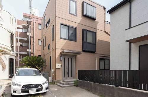 Fujisawa Villa | Spacious Shonan Beach Villa 2-min walk to Beach, near Enoshima Island & Kamakura