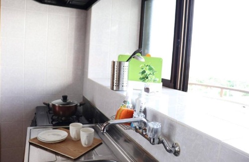 Chatan Apartment | Standard Twin 303 American VillageBeach 5mi walk / Nakagami-gun Okinawa