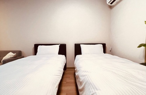 Matsuyama House | Standard Twin Room 6A /Naha Okinawa