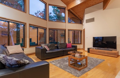 Niseko House | Starchase by H2 Life