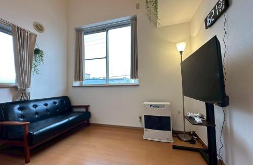 Higashi Apartment | Stella 205 エアコン 無料WiFi Netflix