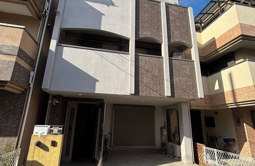 Nishinari House | Straight from KIX! Easy Access to Kyoto & Nara/Spacious House for Families & Groups