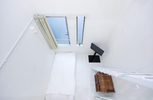 Higashiikebukuro Apartment | Studio G2 by Tranova