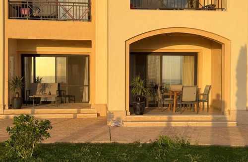Sakkala Apartment | Stunning ocean view - quiet *Susi's The View*