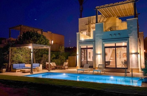 El Gouna Villa | Stylish 4BR LUX Pool Villa Near Marina, Nanny Room