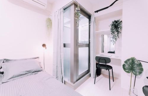 Nagawa Apartment | Stylish Minimalist Loft 4 & Gym in Namba Compact Studio 02