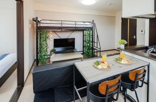 Shiroishi Apartment | Sun court 平和通 902