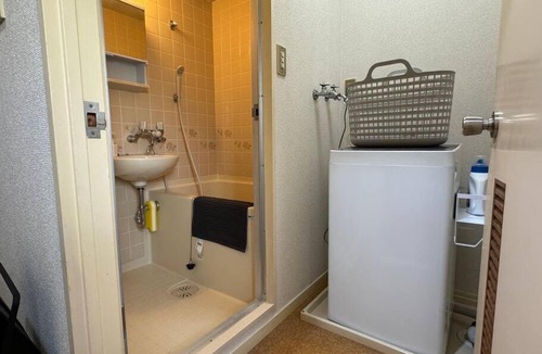 Ichikawa Apartment | Sun white Gyoutoku 301
