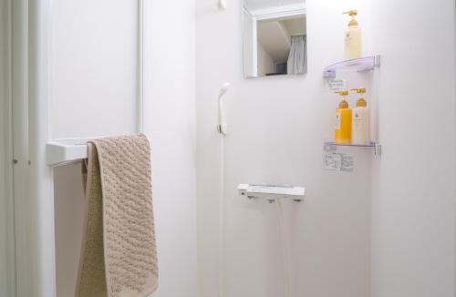 Nishinari House | Sunflower Hotel 401, Osaka, Namba & Shinsaibashi