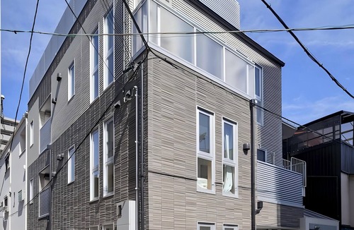 Nishi Apartment | Sunny 3 - guest American - style Osaka apt.Private bath, kitchen. Unit 302.