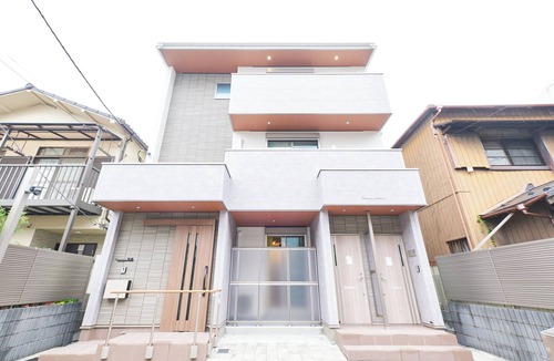Nishikoiwa Apartment | Sunny Court by Tranova