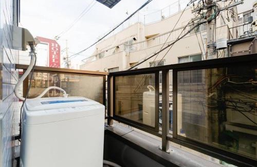 Sennichimae Apartment | Super close to Dotonbori! Great location room#305