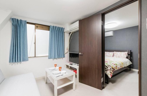 Sennichimae Apartment | Super close to Dotonbori! Great location room#405
