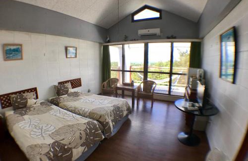 Onna Bed & Breakfast | Surfside Bed & Breakfast