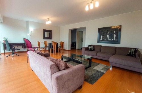 Miraflores Apartment | T66 COZY APARTMENT IN MALECON BALTA MIRAFLORES WITH OCEAN VIEw