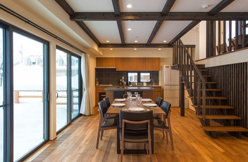 Hirafu House | Tahoe Lodge by H2 Life