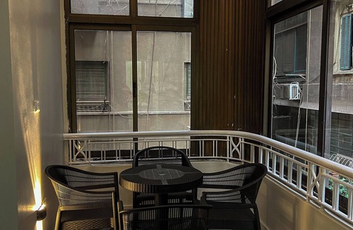 Qasr an-Nil Apartment | Tahrir Residence - (Marriage Certificate Required for Couples)