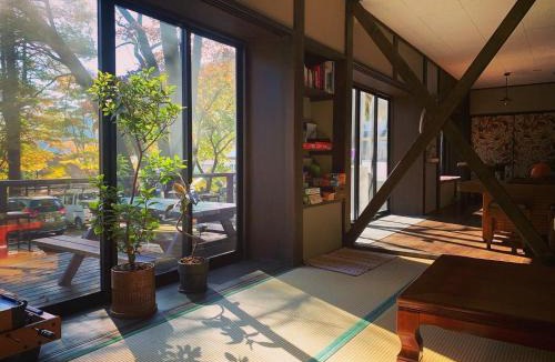 Minakami Hostel | Tanigawa Valley Lodge & Coffee Roastery