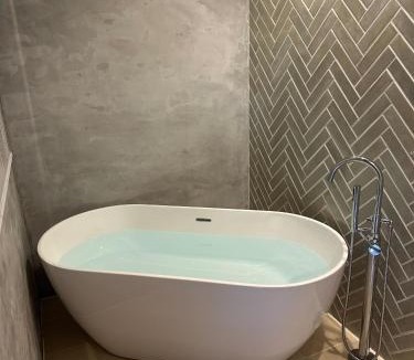 Nakaniikawa-gun Hotel | The Bath and Bed Tateyama